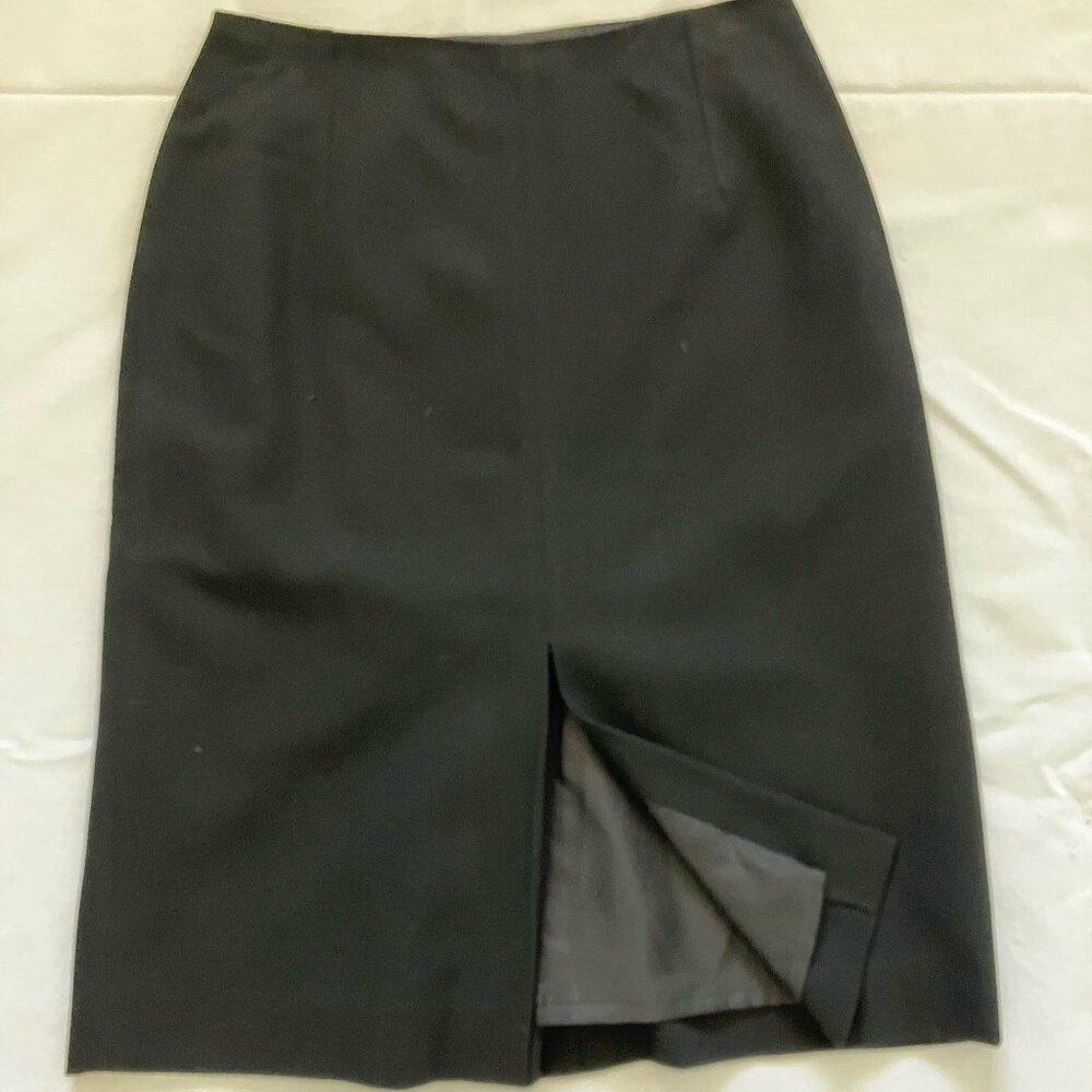 Black sexy and elegant skirt with front opening